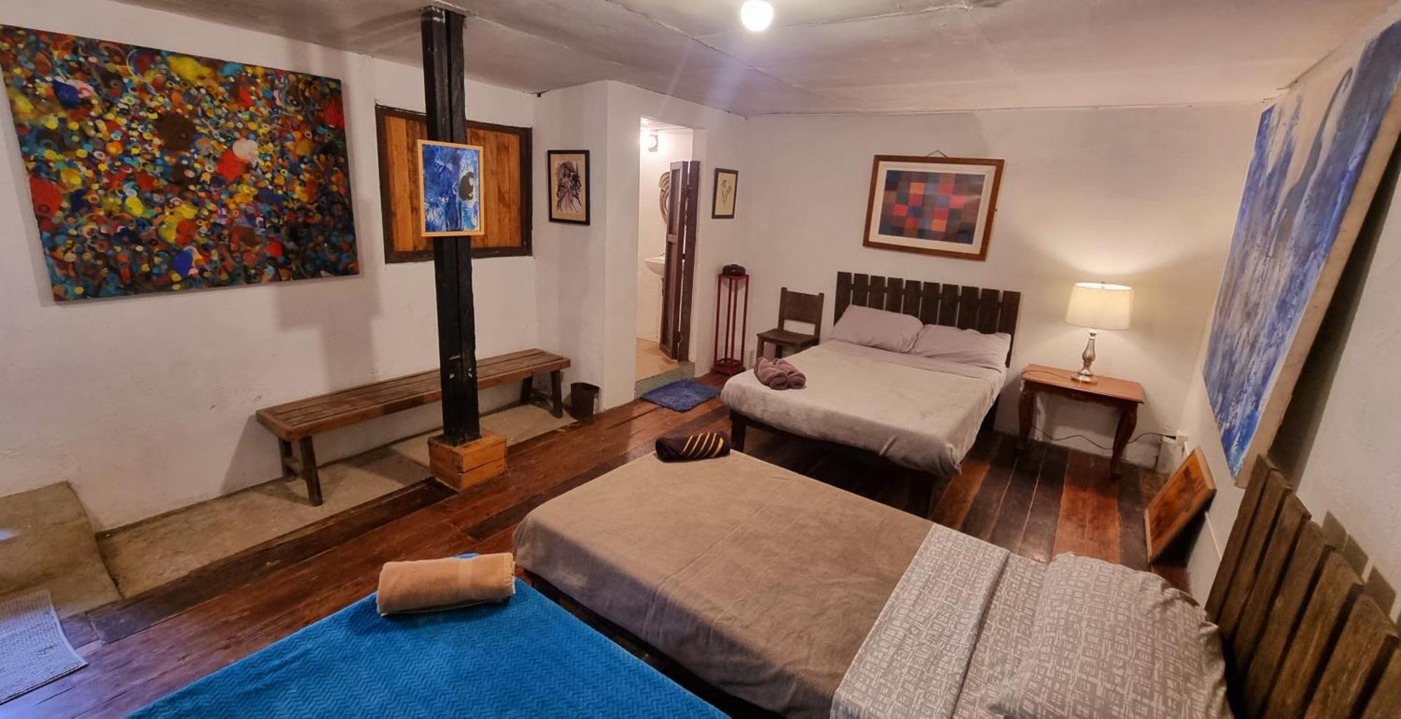 Marius B&B & Hostel Silang Exteriér fotografie