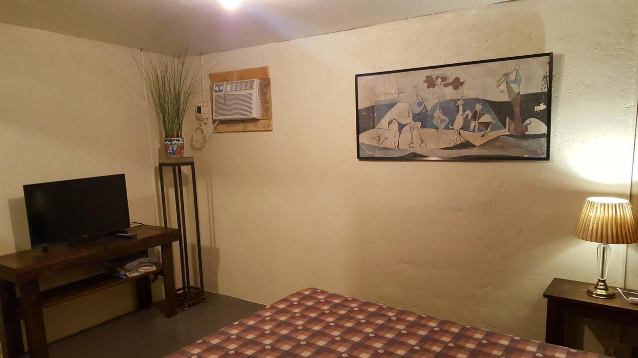 Marius B&B & Hostel Silang Exteriér fotografie