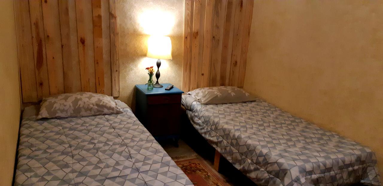 Marius B&B & Hostel Silang Exteriér fotografie